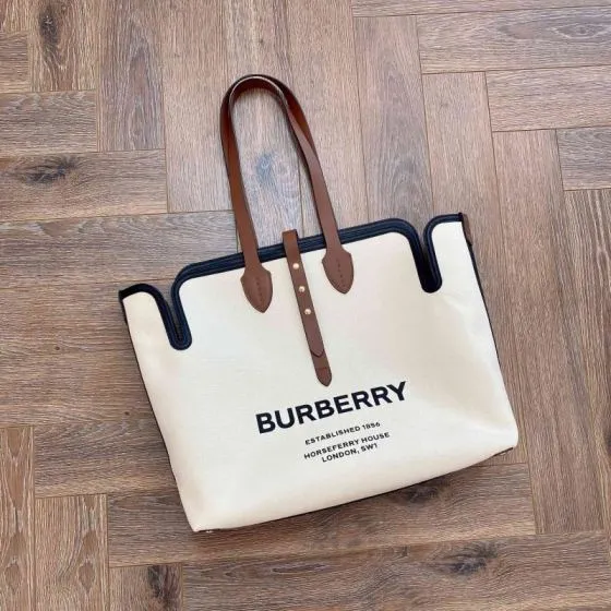Burberry Brown shoulder bag Top Quality Replica