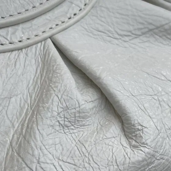 Balenciaga Le Cagole White crinkled leather 26x14cm crossbody bag Top Quality Replica