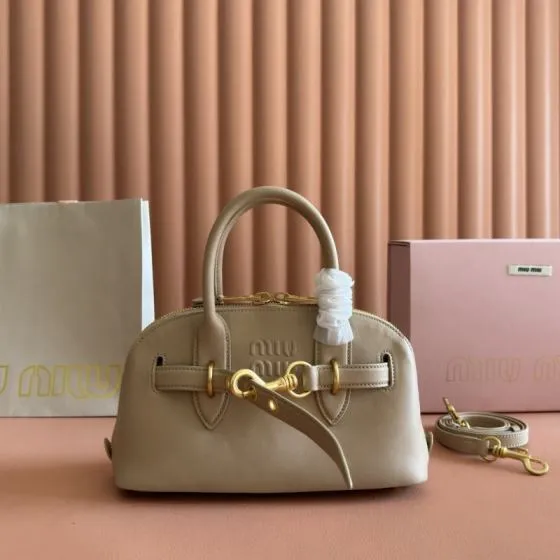 Miu Miu Beige 25x18x10cm shoulder bag Top Quality Replica