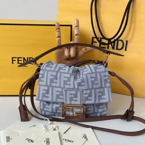 Fendi shoulder bag 1 1 Replica