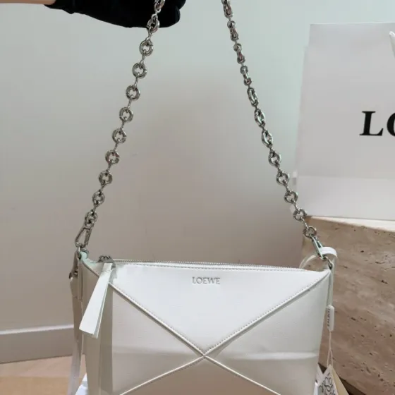 Loewe White shoulder bag Top Quality Replica