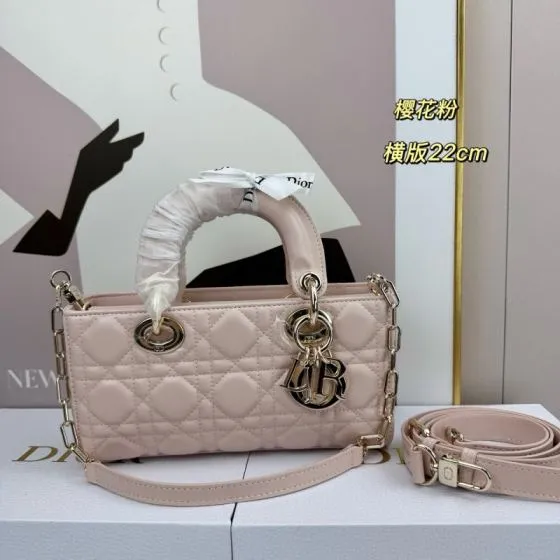 Dior Lady D-Joy Light pink 22cm shoulder 1 1 Replica