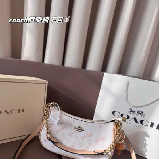 Coach Beige shoulder bag 1 1 Replica