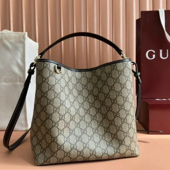 Gucci GG Supreme beige brown with black leather trim shoulder Top Quality Replica