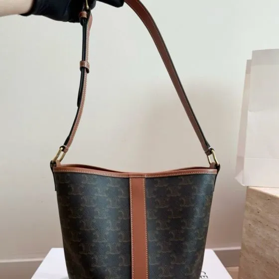 Celine everyday AAA Quality Replica
