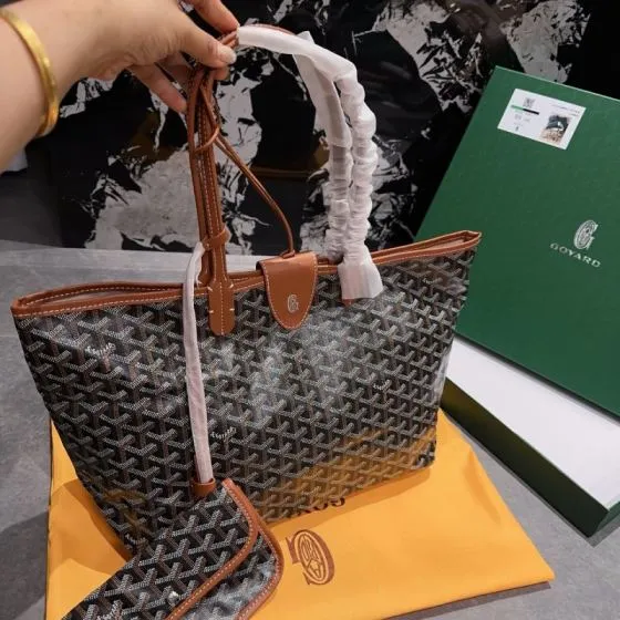 Goyard Black shoulder bag Top Quality Replica