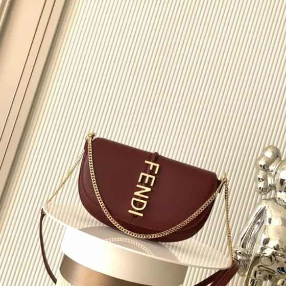 Fendi 25x18x10cm shoulder bag — AAA Quality Replica