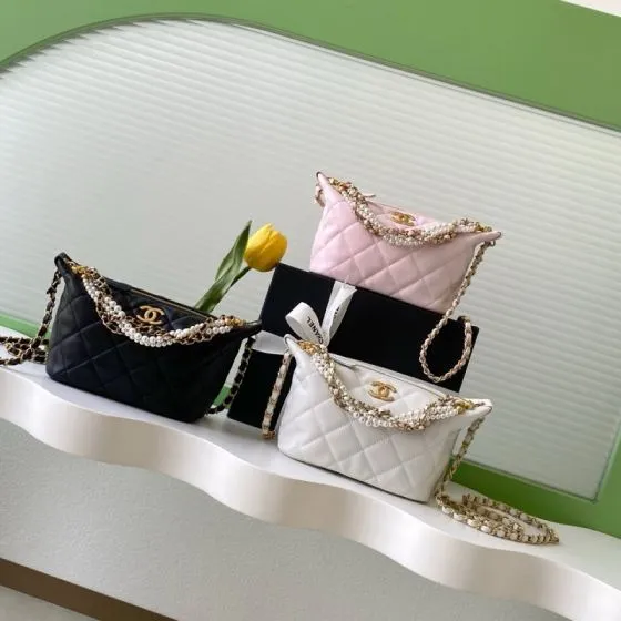 Chanel Black shoulder AAA Quality Replica