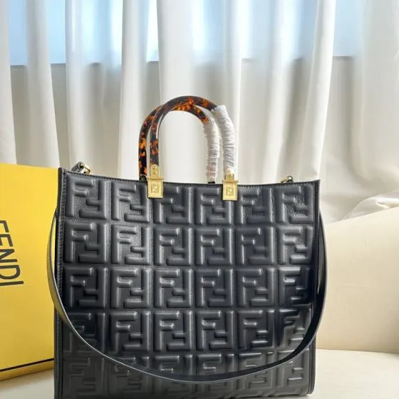 Fendi shoulder bag 1 1 Replica