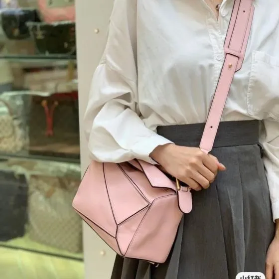 Loewe Brown 25x18x10cm shoulder bag Top Quality Replica