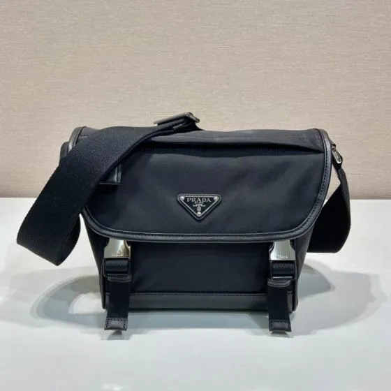 Prada Black 25x18x10cm shoulder bag 1 1 Replica