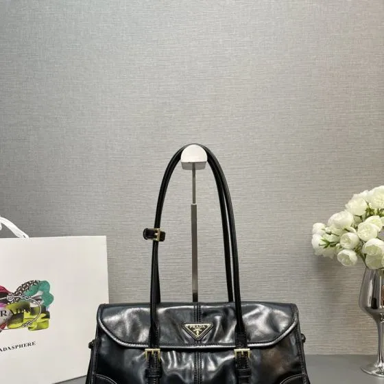 Prada Black shiny leather 31x15x12cm shoulder AAA Quality Replica