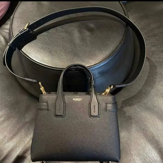 Burberry Black 25x18x10cm shoulder bag 1 1 Replica