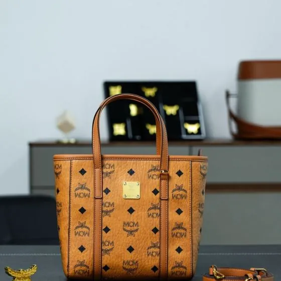 MCM Toni Visetos 19x16cm shoulder bag AAA Quality Replica