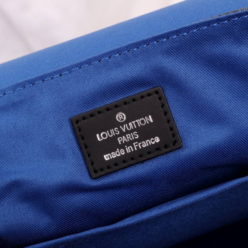 Louis Vuitton District N42405 Damier Graphite 22 25 8 crossbody — 1:1 Replica