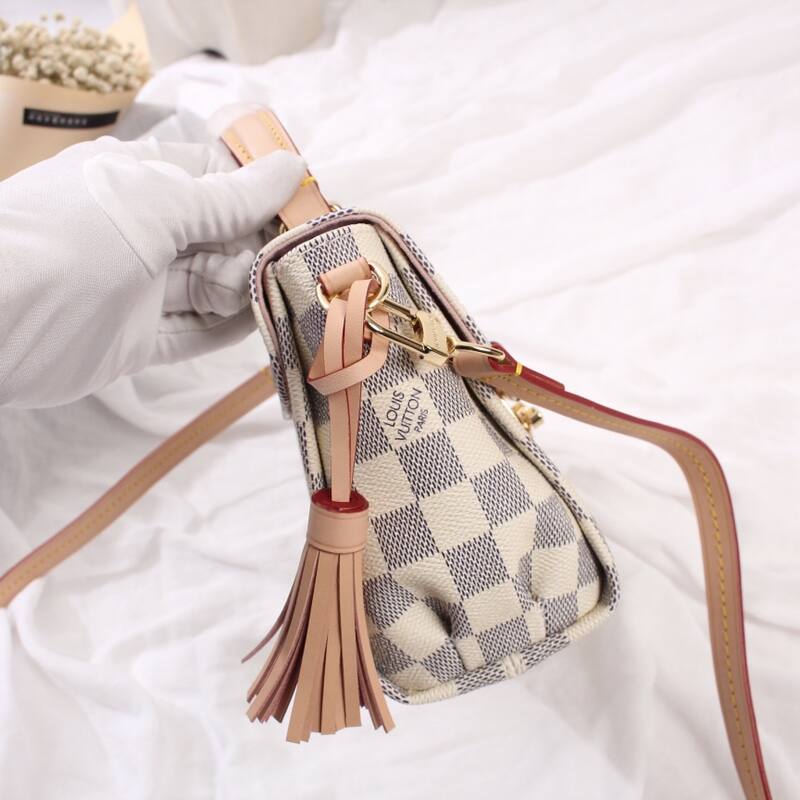 Louis Vuitton M41581 Damier Azur 21 5-18-9cm crossbody — AAA Quality Replica