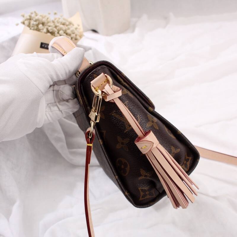 Louis Vuitton LV41581 Monogram 21 5-18-9cm crossbody — Top Quality Replica