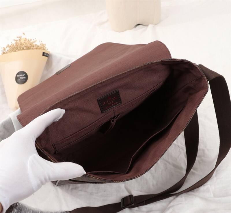 Louis Vuitton Damier Ebene 33x27x9cm crossbody — AAA Quality Replica