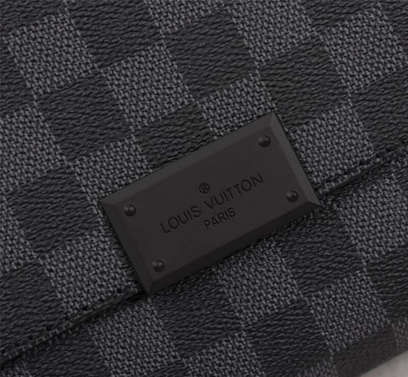 Louis Vuitton Damier Graphite 27x23x8cm crossbody — Top Quality Replica