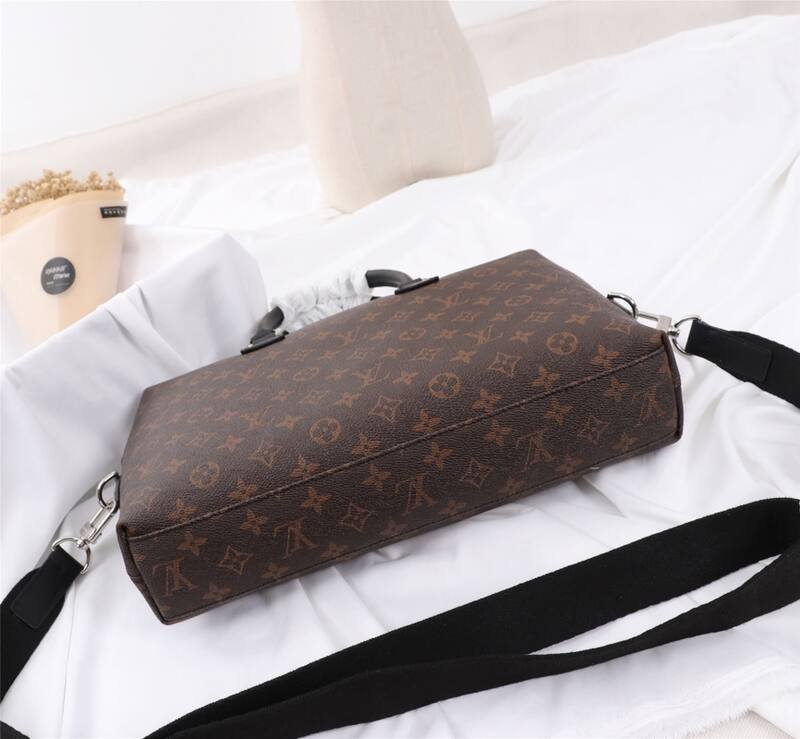 Louis Vuitton Monogram with Black leather trim 37x28x6cm work — Premium Replica