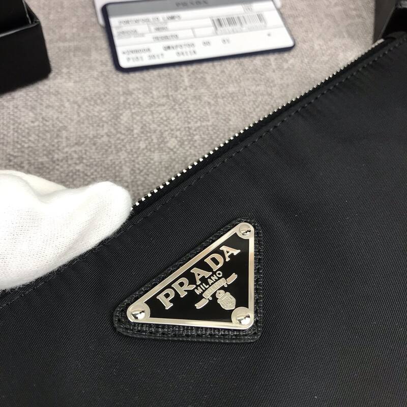 Prada Black shoulder bag — 1:1 Replica