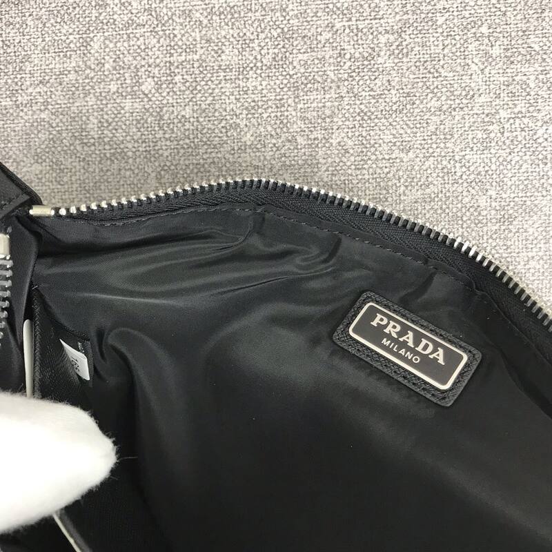 Prada Black shoulder bag — 1:1 Replica