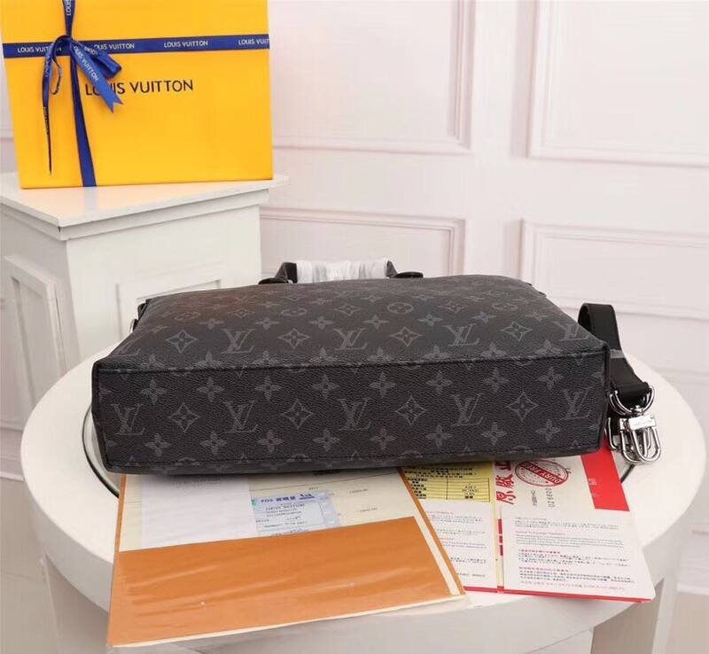Louis Vuitton Eclipse Monogram Black 33x30x10cm work — AAA Quality Replica