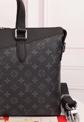 Louis Vuitton Eclipse Monogram Black 33x30x10cm work — AAA Quality Replica