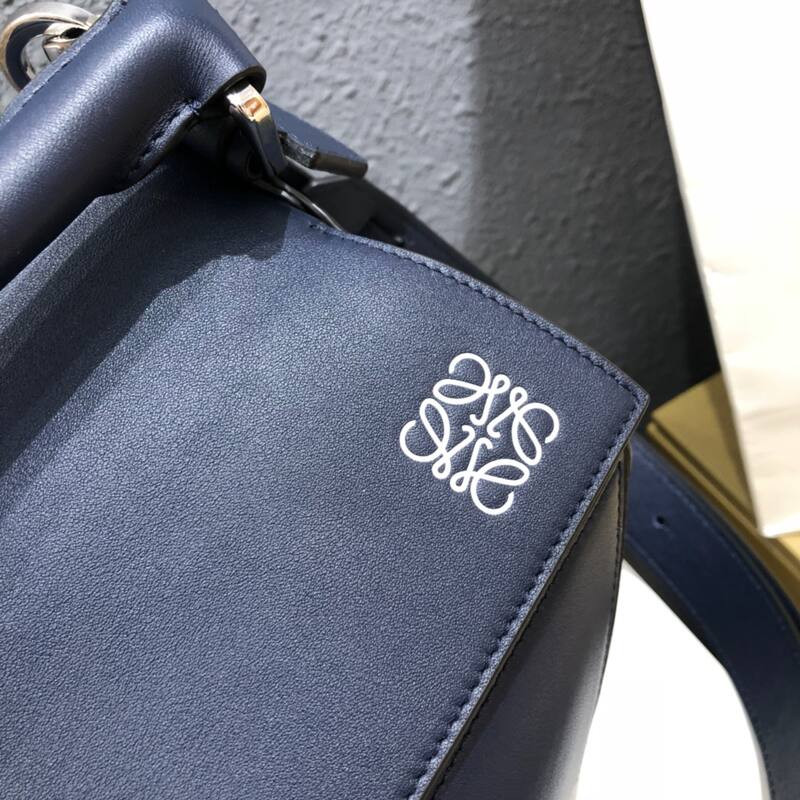 Loewe Blue 40x30x16cm shoulder bag — Premium Replica