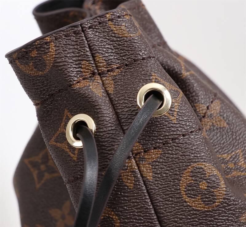 Louis Vuitton M43445 Monogram 20x20x8cm crossbody — AAA Quality Replica