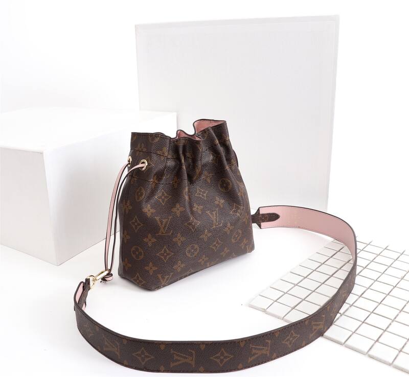 Louis Vuitton M43445 Monogram 20x20x8cm crossbody — 1:1 Replica