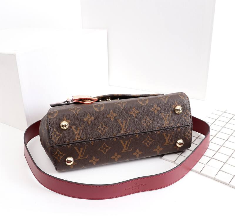Louis Vuitton M43982 Monogram 28x20x10cm crossbody — Premium Replica