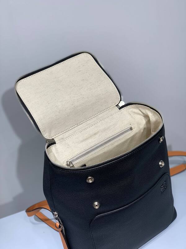 Loewe Calfskin 25x18x10cm shoulder bag — Premium Replica