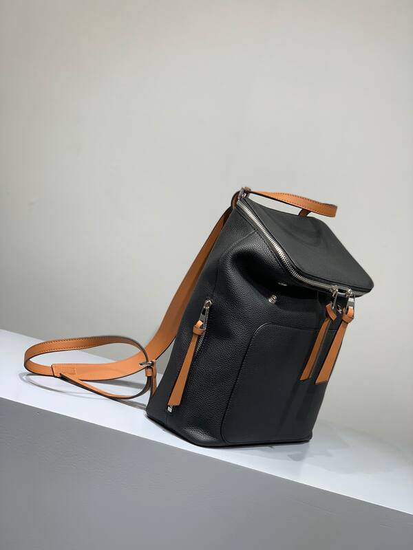 Loewe Calfskin 25x18x10cm shoulder bag — Premium Replica