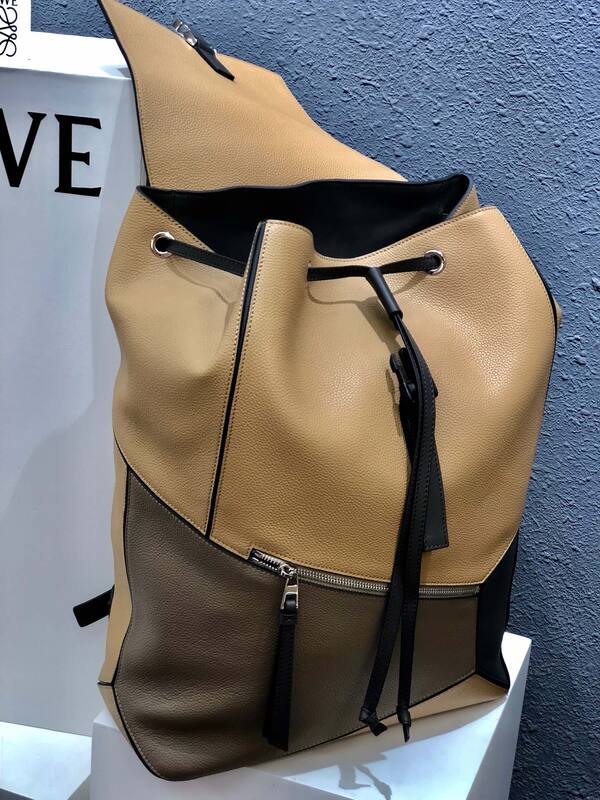 Loewe Black shoulder bag — Top Quality Replica