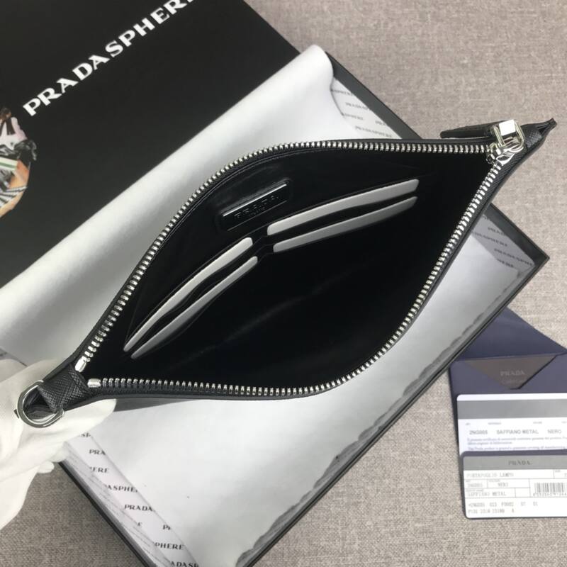 Prada Black shoulder bag — Premium Replica
