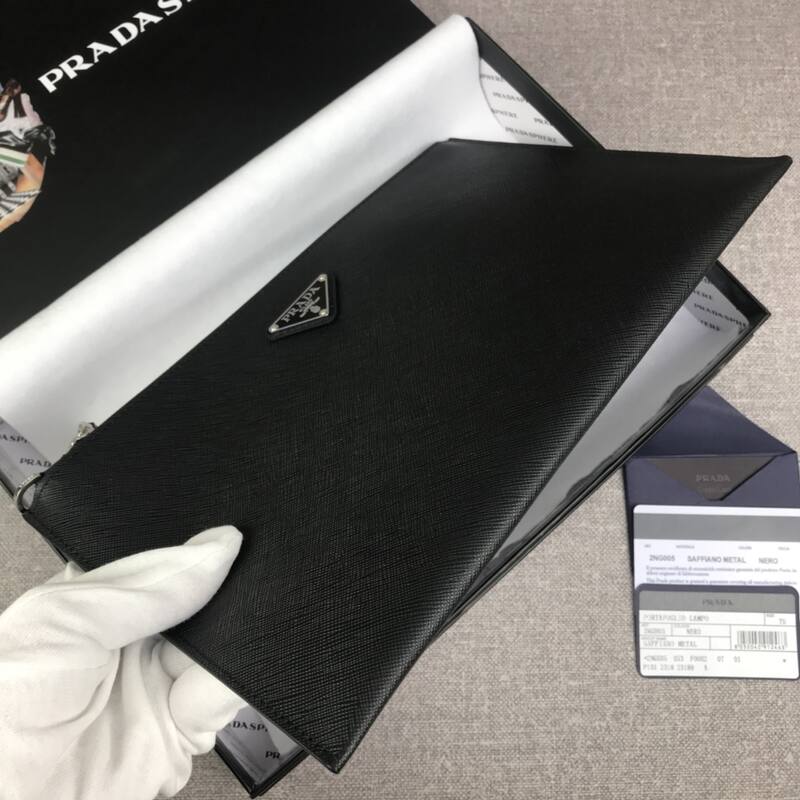 Prada Black shoulder bag — Premium Replica