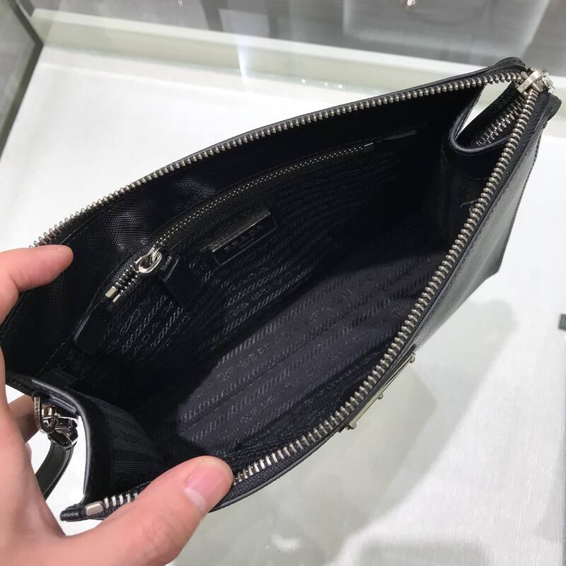 Prada Black shoulder bag — 1:1 Replica