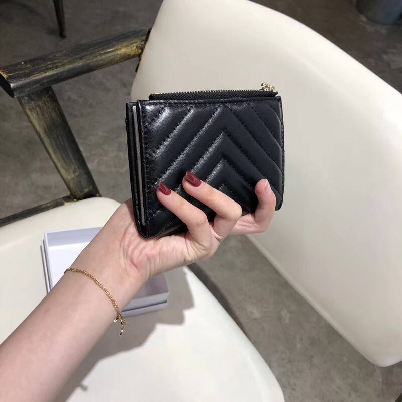 Yves Saint Laurent Black everyday — Top Quality Replica