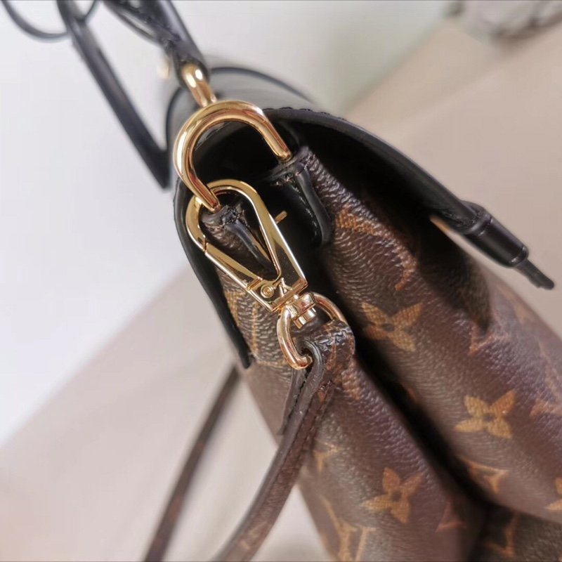 Louis Vuitton Monogram Epi Black 25x19x10cm handbag — Premium Replica