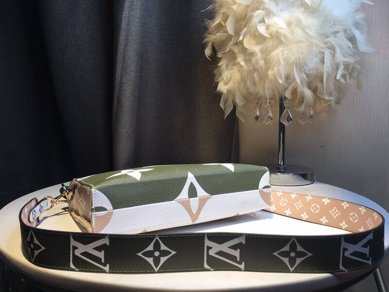 Louis Vuitton M47542 Khaki Green Monogram 25x20x5cm shoulder — 1:1 Replica