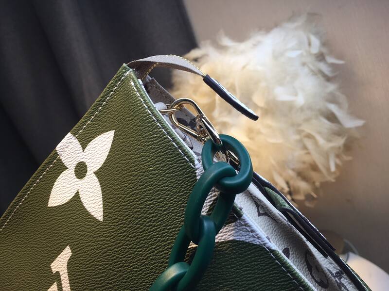 Louis Vuitton M47542 Khaki Green Monogram 25x20x5cm shoulder — 1:1 Replica