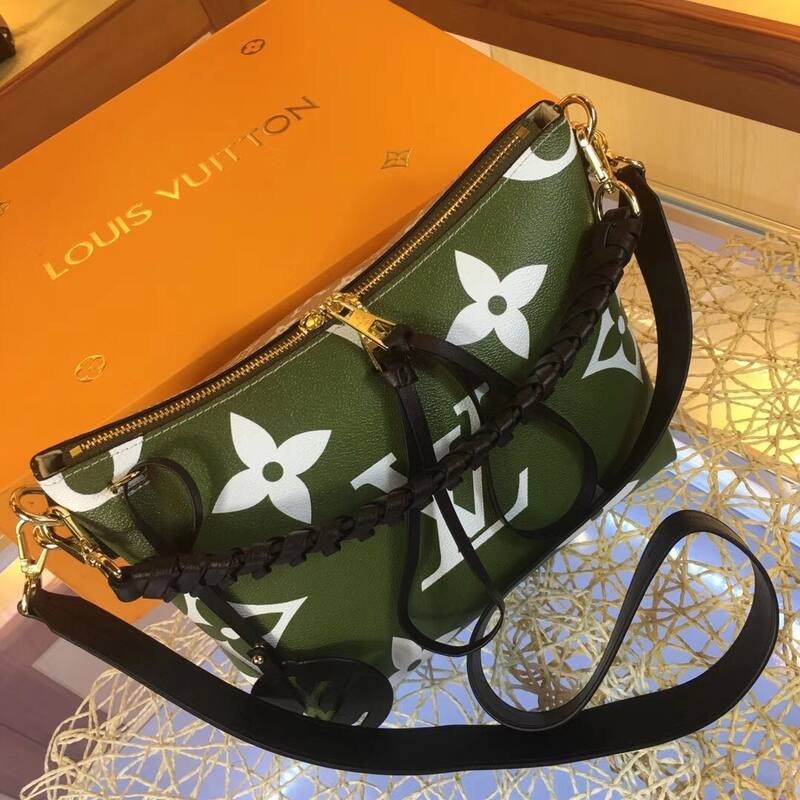 Louis Vuitton M55090 Green Monogram crossbody — Top Quality Replica