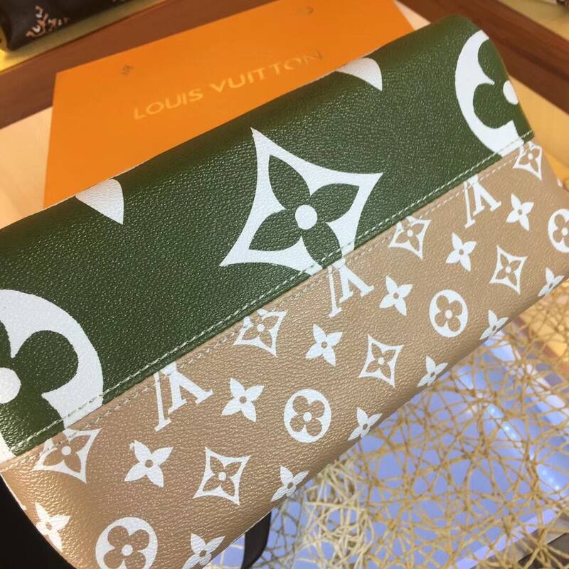 Louis Vuitton M55090 Green Monogram crossbody — Top Quality Replica