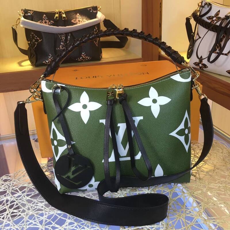 Louis Vuitton M55090 Green Monogram crossbody — Top Quality Replica