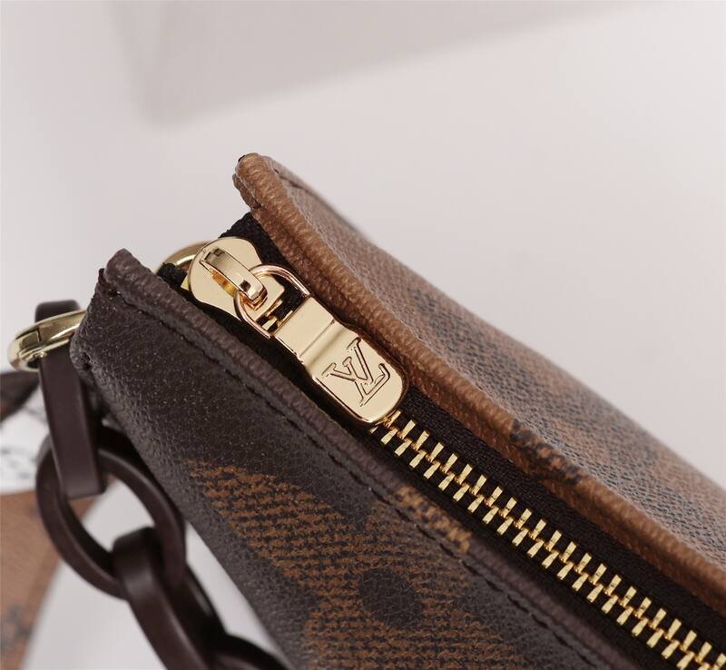 Louis Vuitton Monogram Brown W25H20D5 crossbody — 1:1 Replica