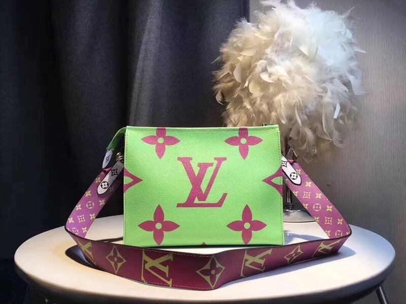 Louis Vuitton Pink Monogram 25x20x5cm shoulder — Top Quality Replica