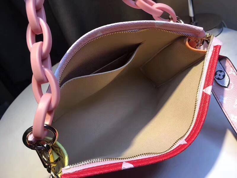 Louis Vuitton Red W25H20D5 crossbody — Premium Replica