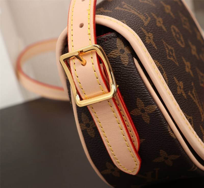 Louis Vuitton Monogram crossbody — 1:1 Replica