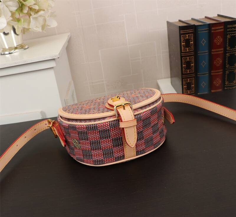 Louis Vuitton Multicolor Monogram crossbody — 1:1 Replica